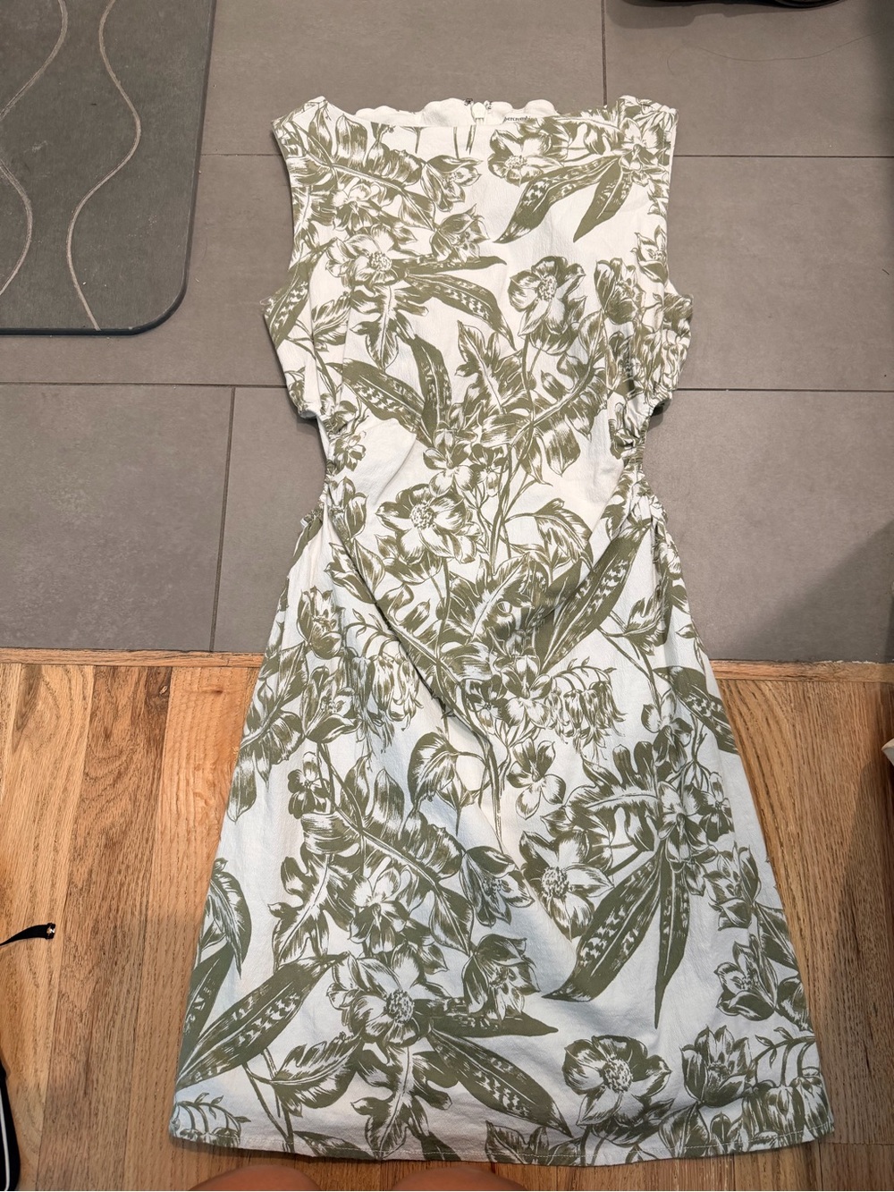 Abercrombie & Fitch Cream Midi Dress with Olive Green Floral Print